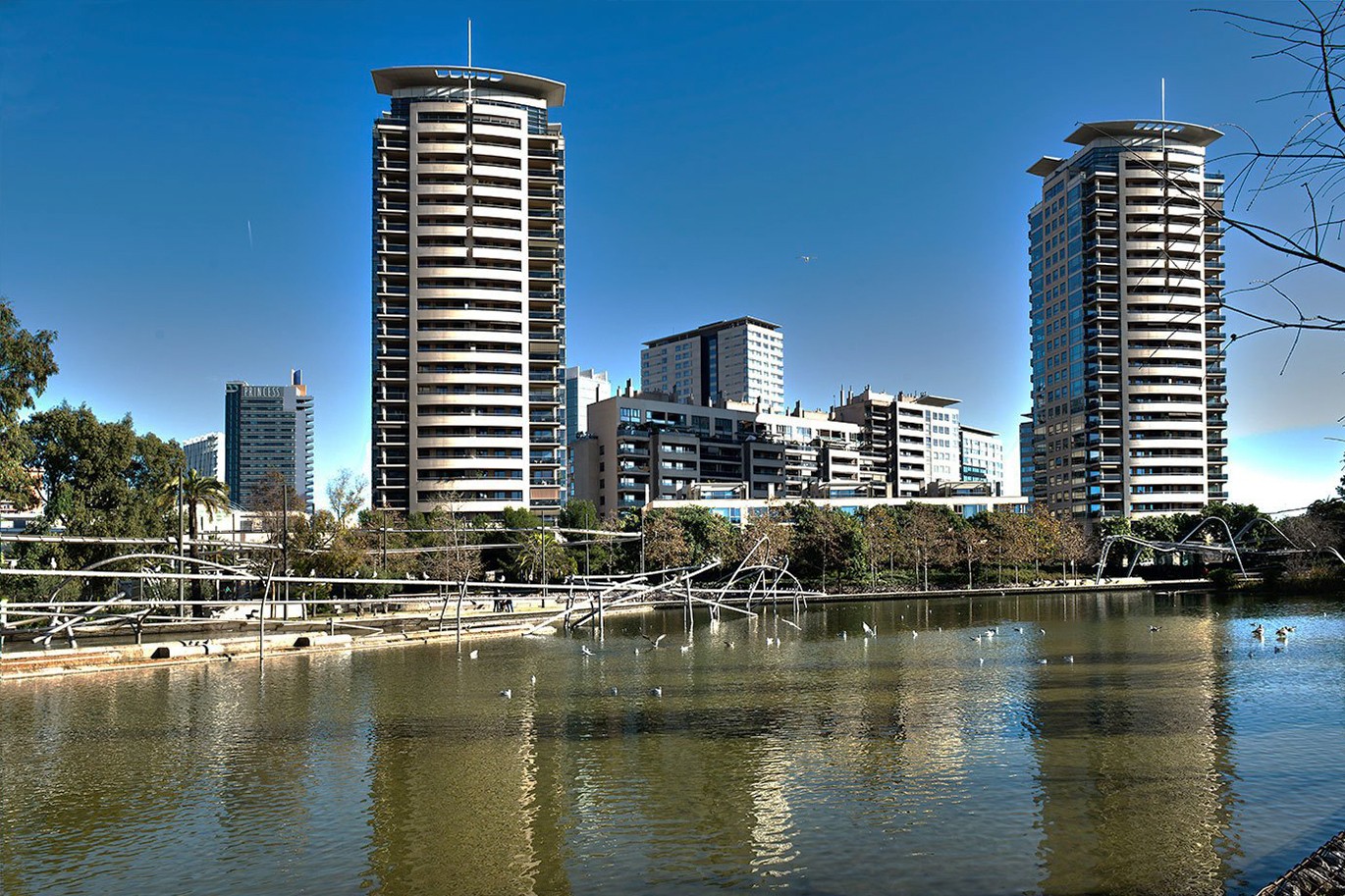 Illa del Llac, Edificio Residencial en Diagonal Mar