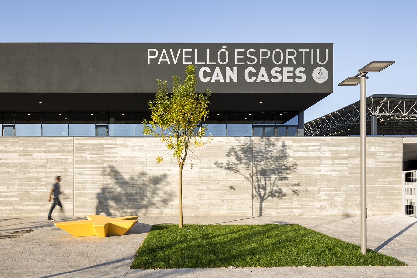 Mobilier urbain Escofet à Can Cases Martorell
