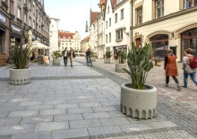 Jardineres formigó prefabricat a la ciutat de Tallin