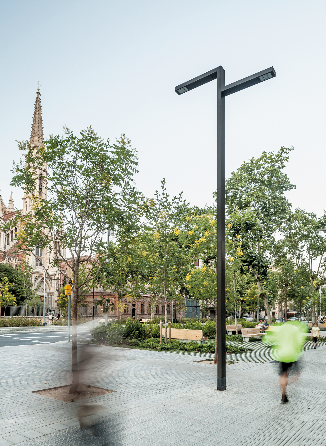 AVINGUDA SANT JOAN, BARCELONA, CATALUNYA, ES ©ADRIÀ GOULA