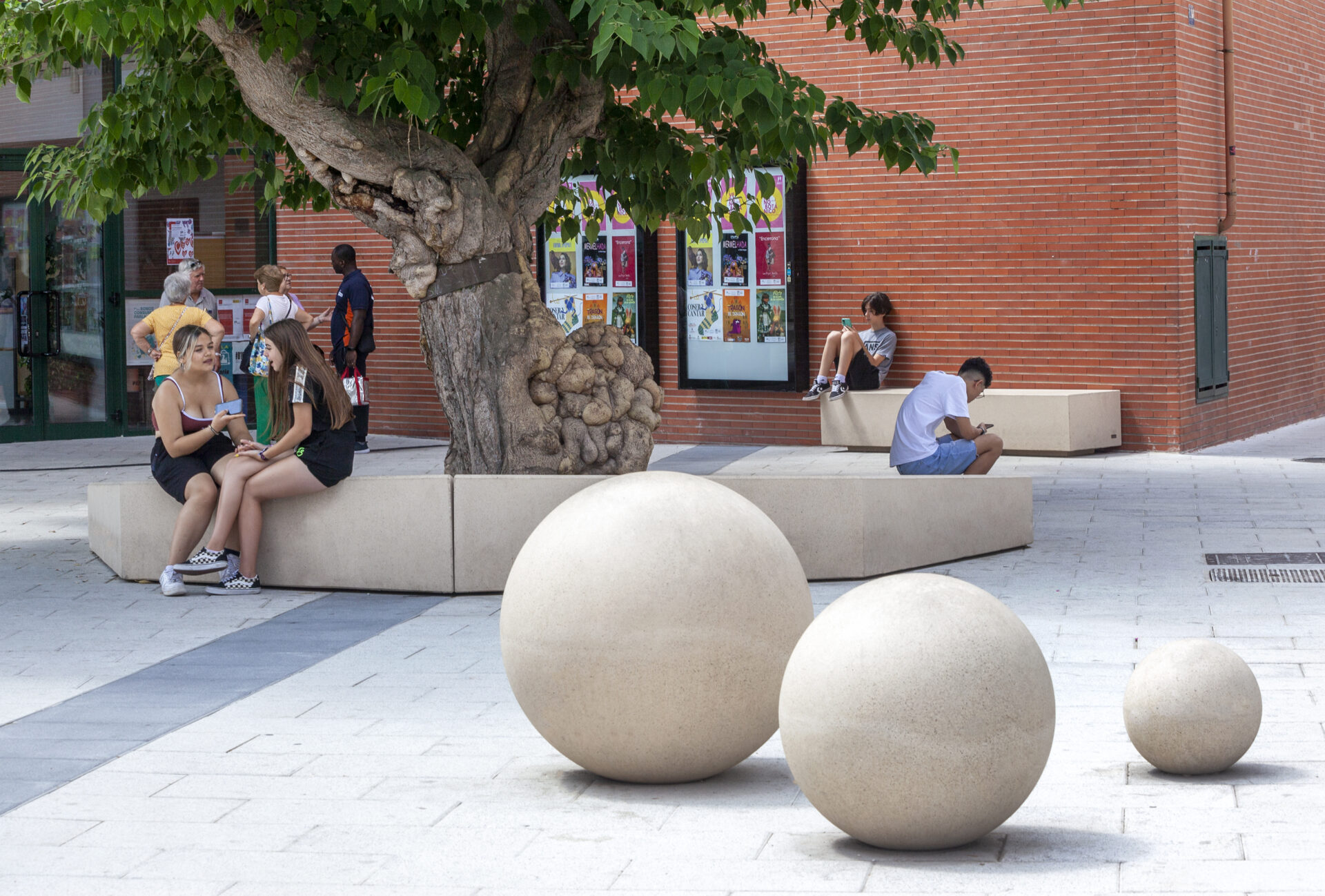 PLAZA GUARDIA CIVIL, PARLA, MADRID, ES