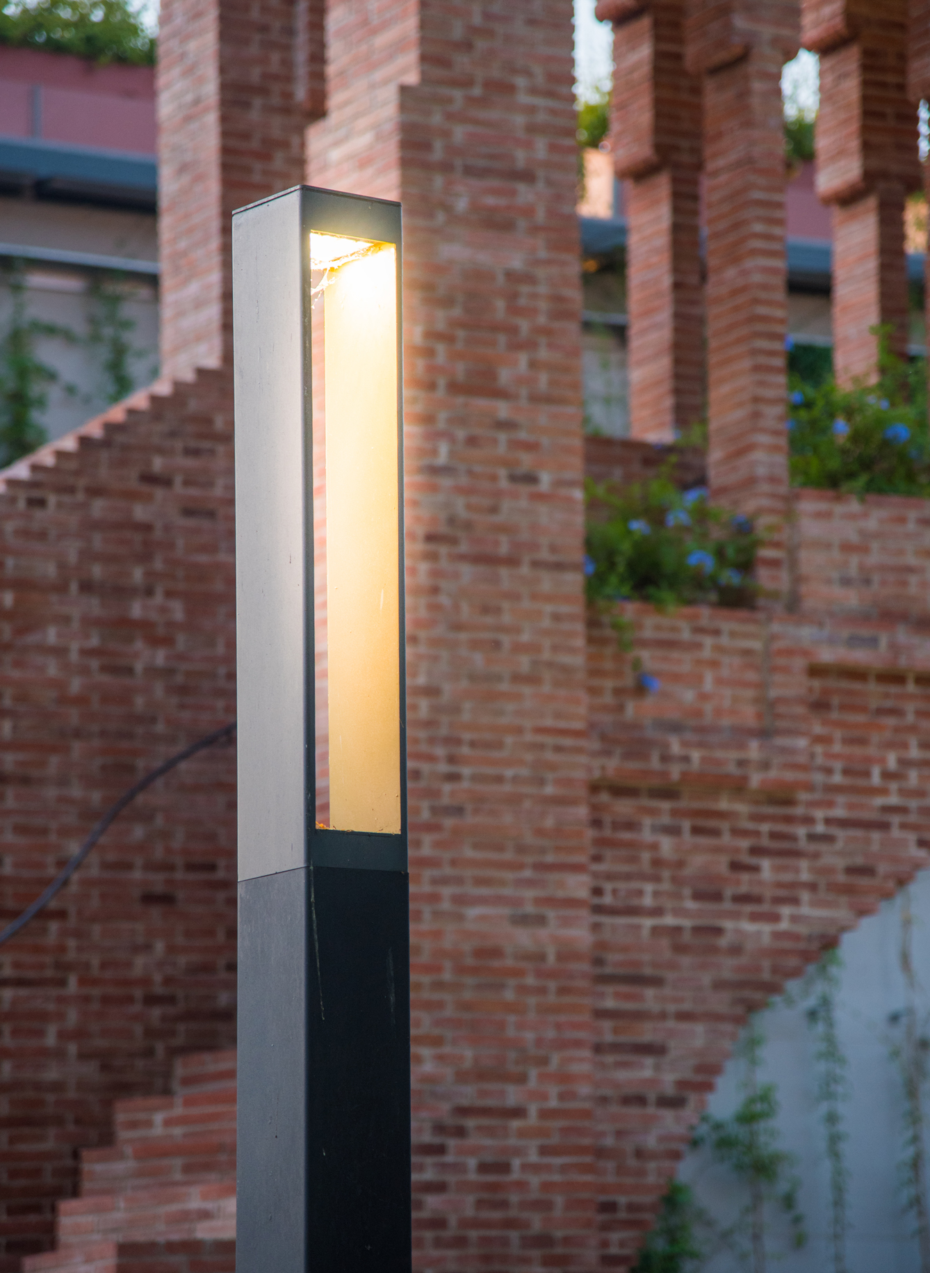 PARC DE LES AIGÜES, CORNELLÀ, CATALUNYA, ES ©STUDIO TULI