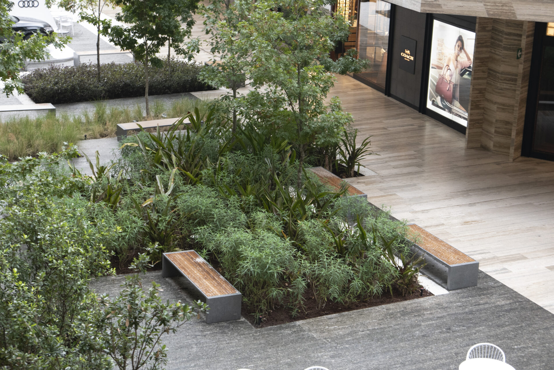 CENTRO COMERCIAL ARTZ, CDMX, MX