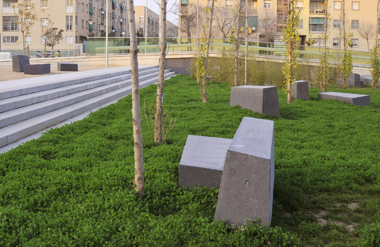 PLAÇA DE L'AMISTAT, EL PRAT DE LLOBREGAT, CATALUNYA, ES