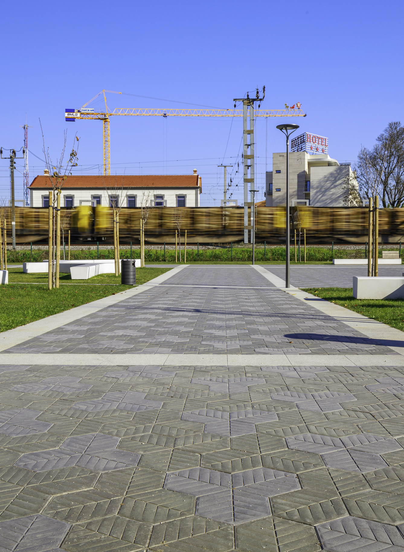 TERMINAL RODOVIARIO, POMBAL, LEIRIA, PT ©NUNO ALMENDRA