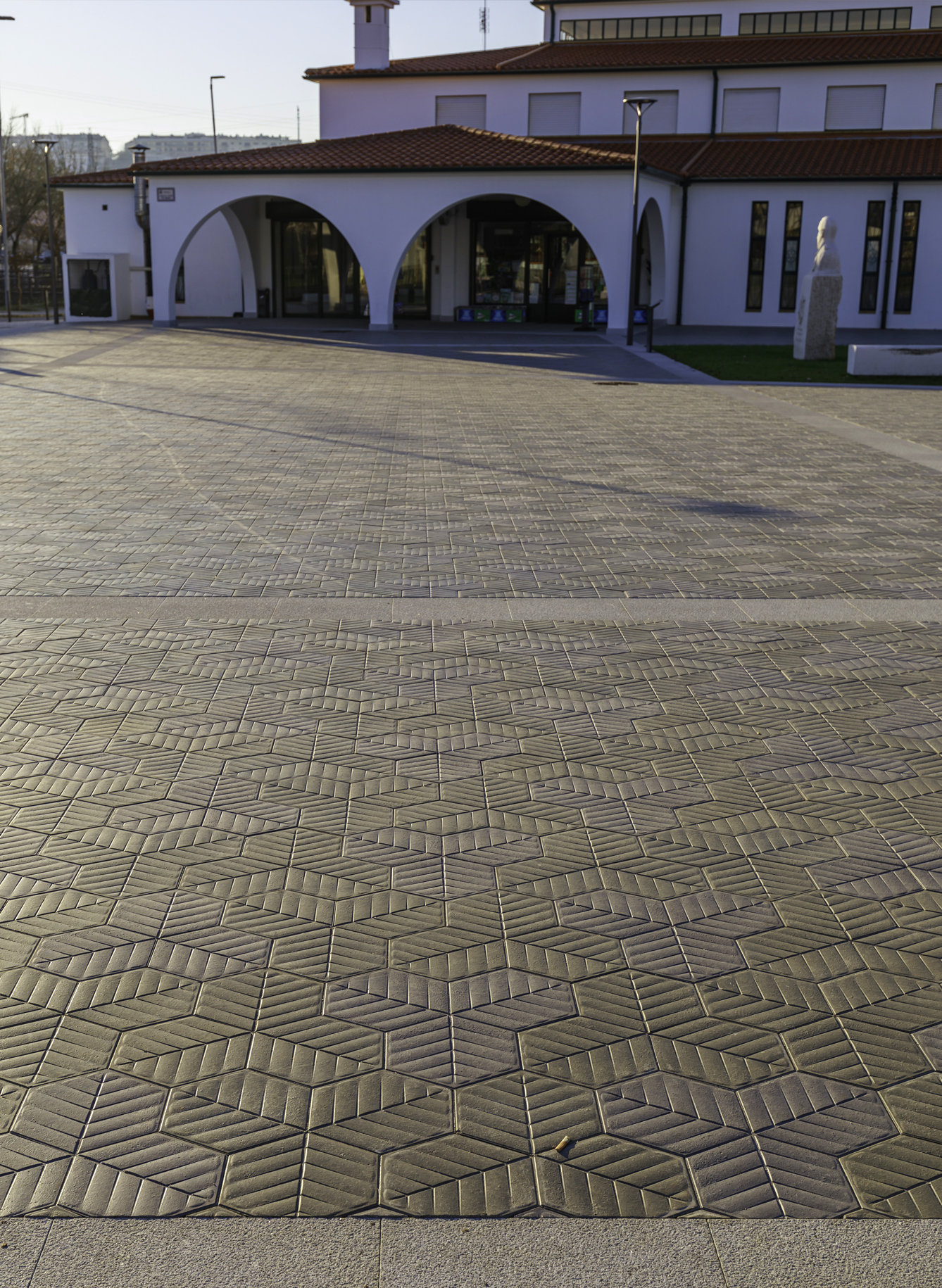 TERMINAL RODOVIARIO, POMBAL, LEIRIA, PT ©NUNO ALMENDRA