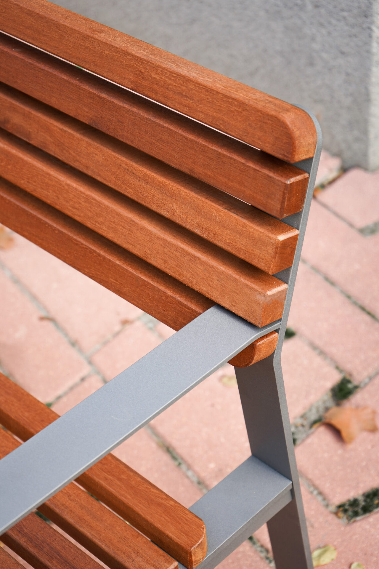 BANCO UNIVERSE ESCOFET