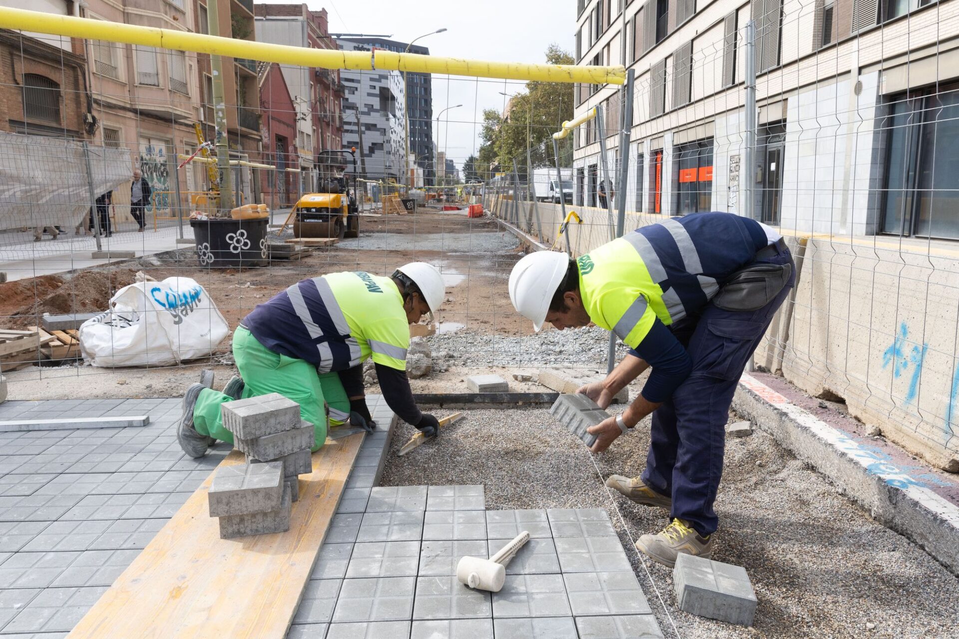 CARRER ALMOGÀVERS, BARCELONA ©ÒSCAR GIRALT