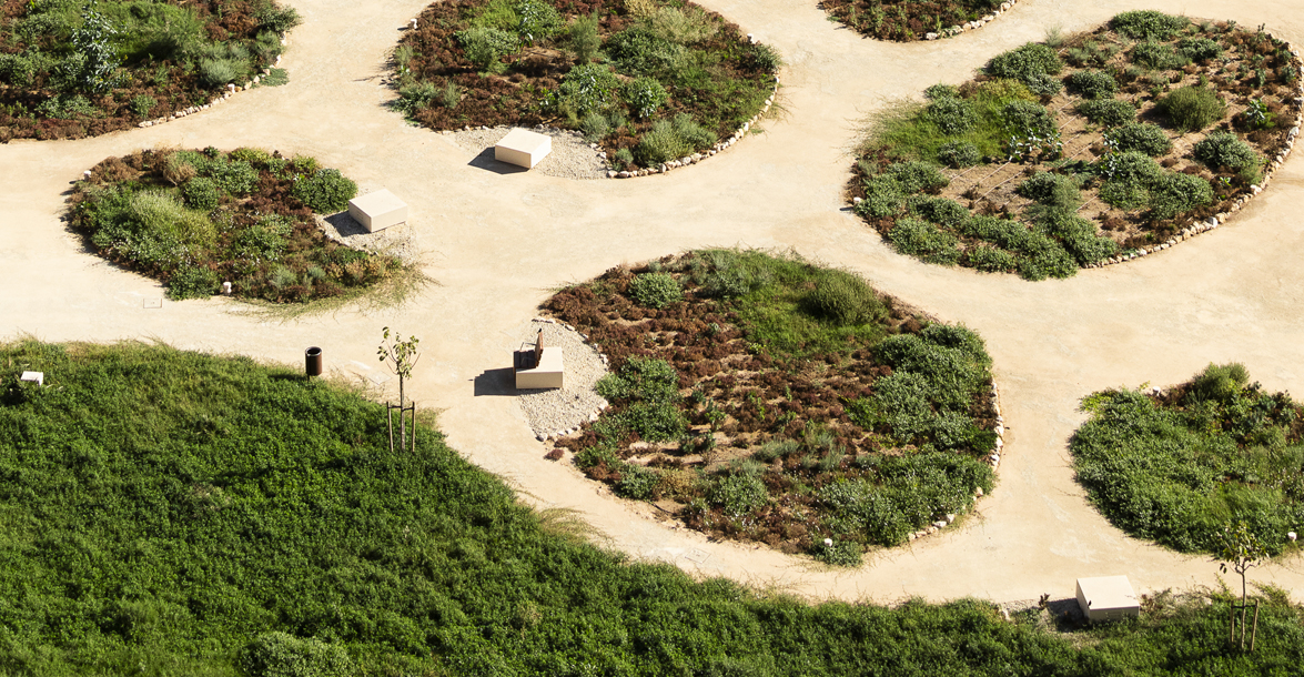 Escofet: PARQUE JARDINES MEDITERRÁNEOS DE LA HOYA, ALMERÍA, ES