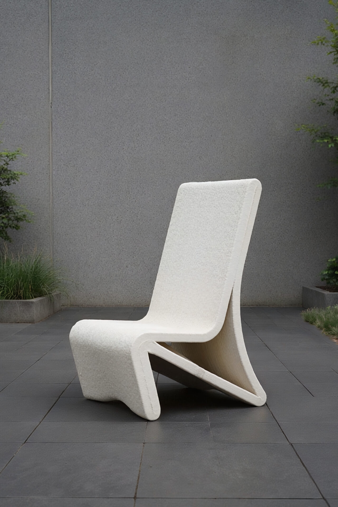 Gata reveals the stratification inherent to the printing process.